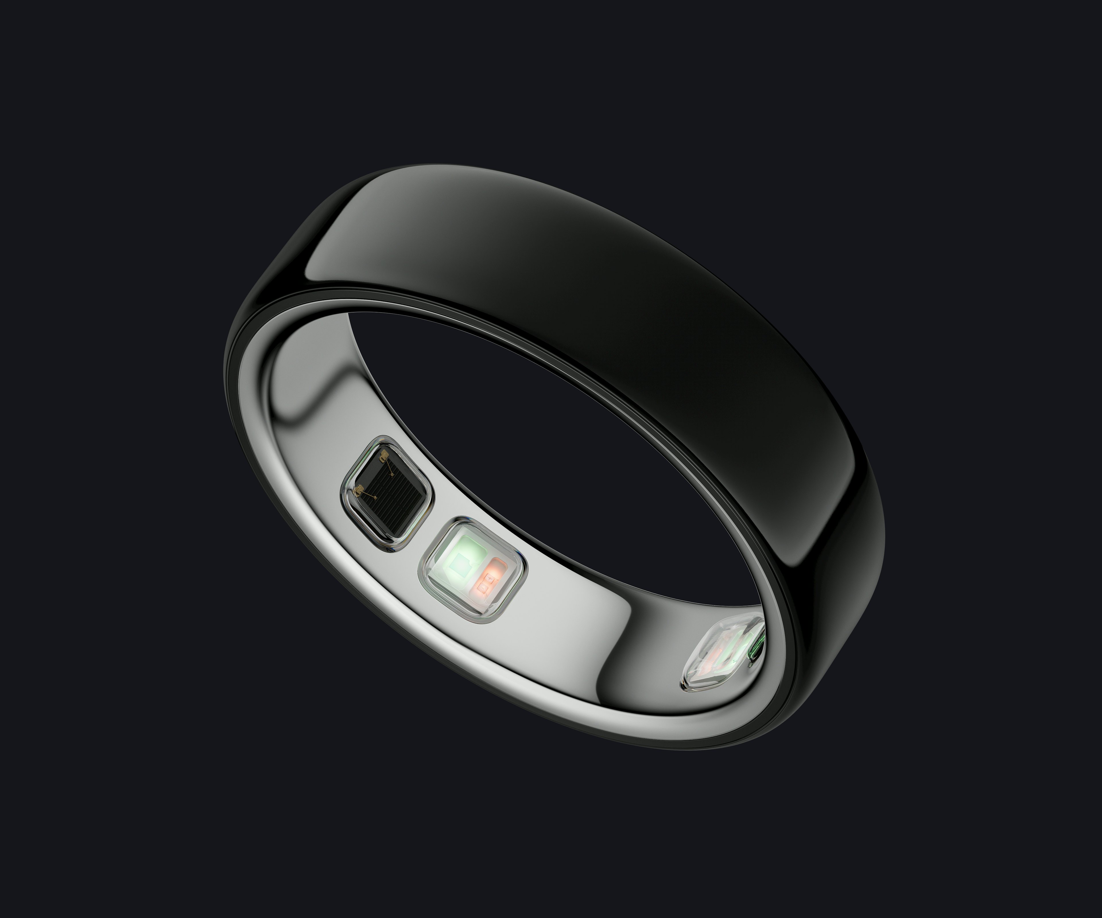 Black 饰面的 Oura Ring 5，产品图片