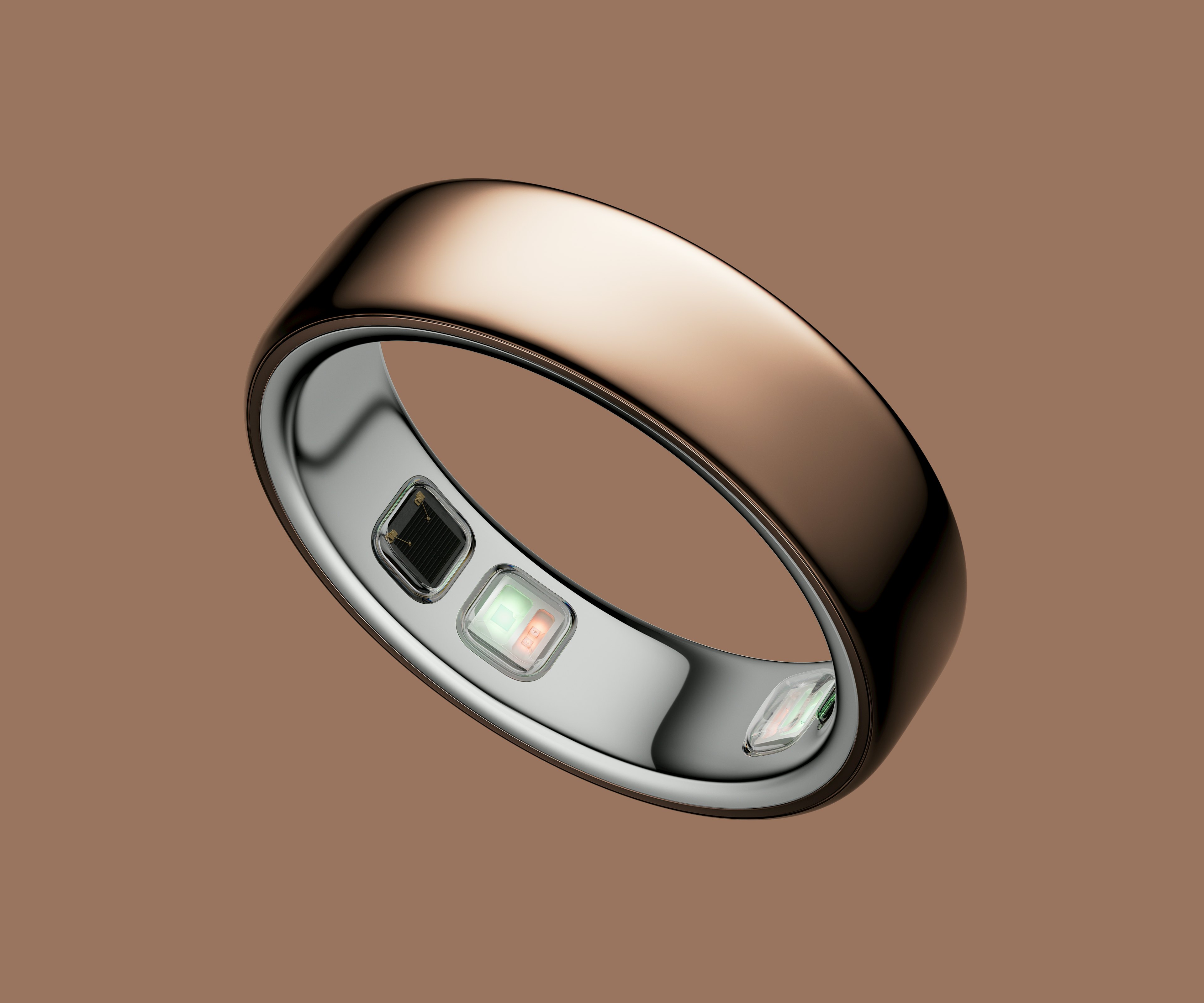 Deep Rose 饰面的 Oura Ring 5，产品图片