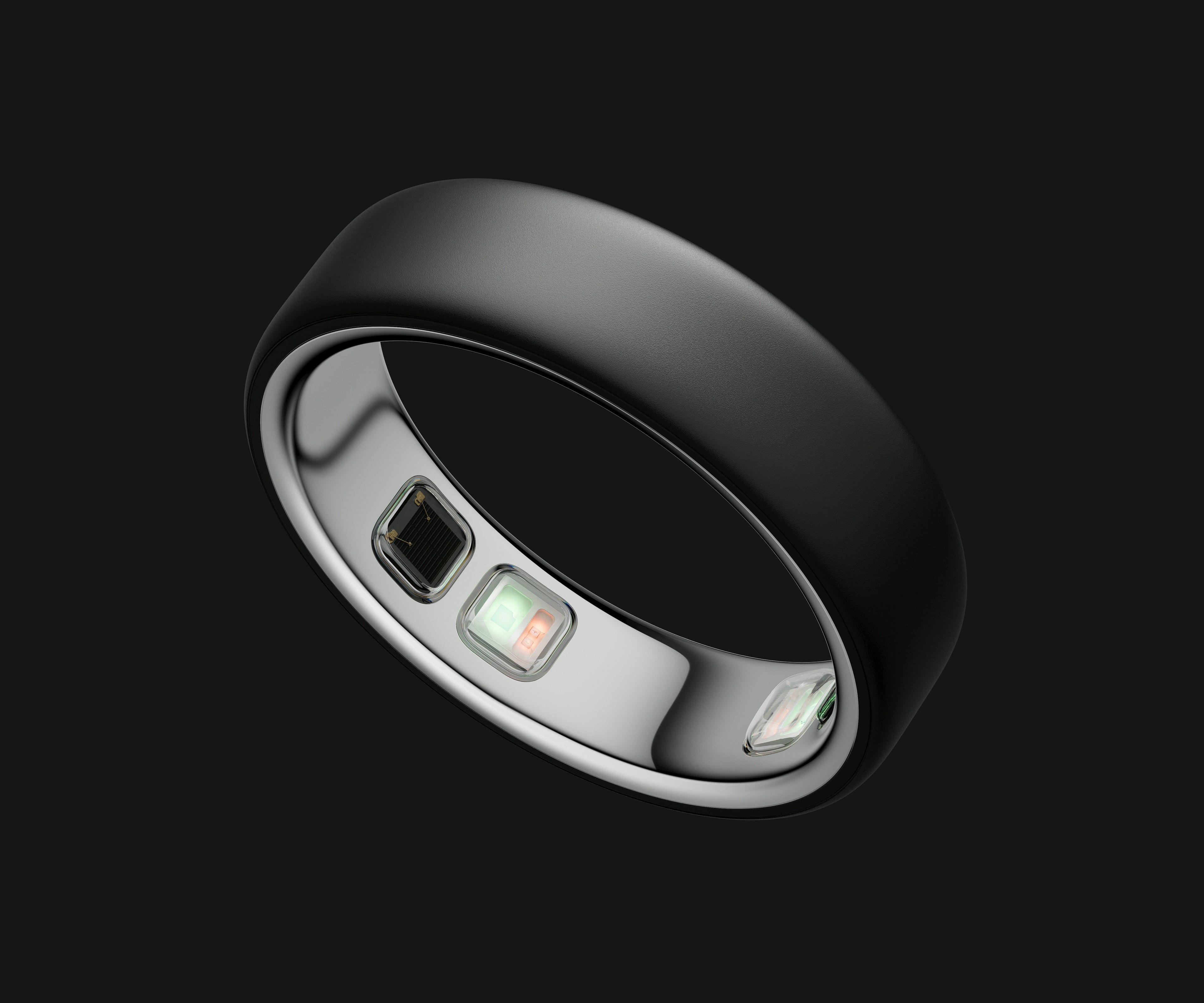 Stealth 饰面的 Oura Ring 5，产品图片